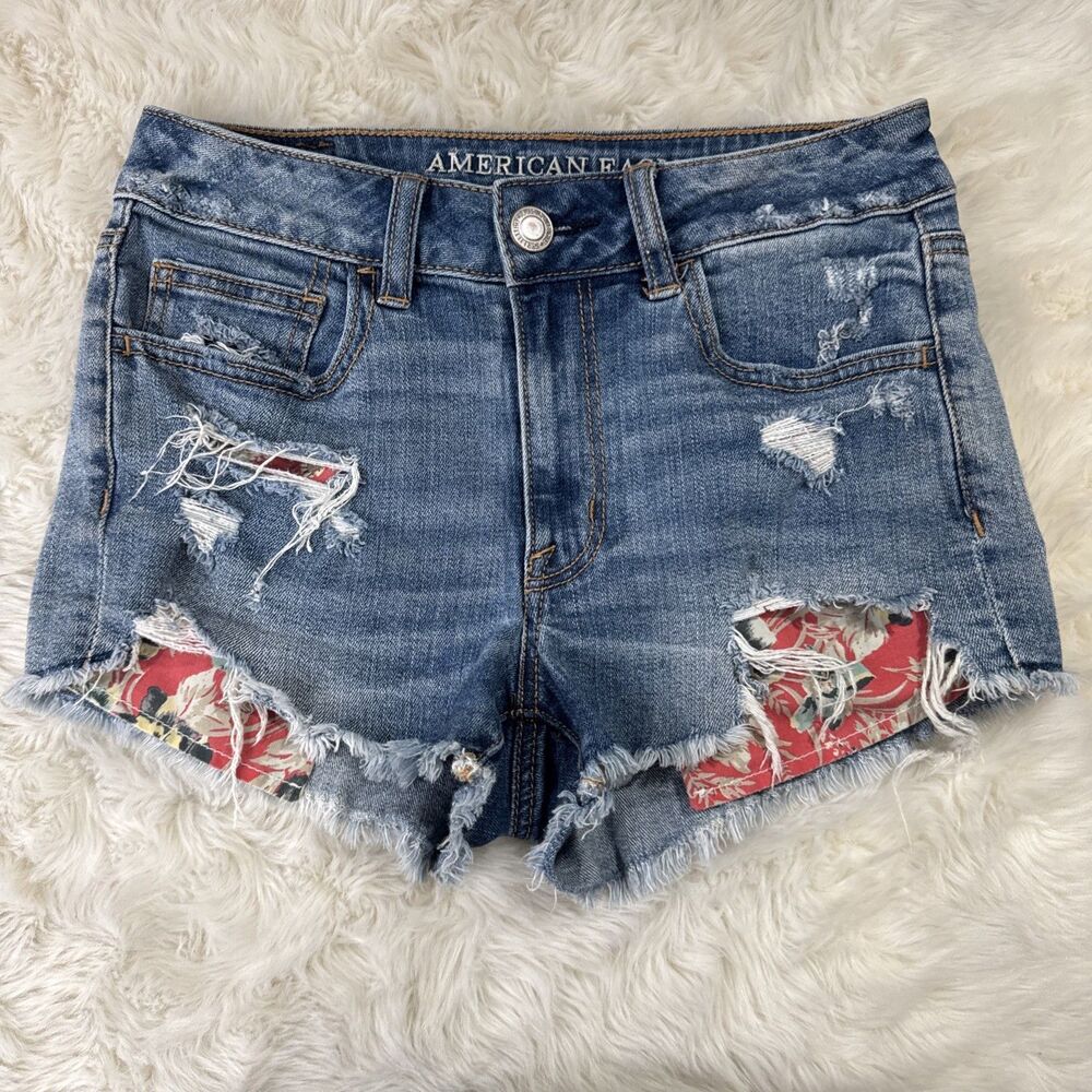 American Eagle Hi Rise Shortie Shorts 2 (W26 Inseam 1.5) Blue Distressed Womens - Picture 2 of 11